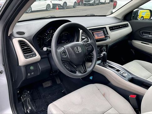 Used 2021 Honda HR-V LX image 26