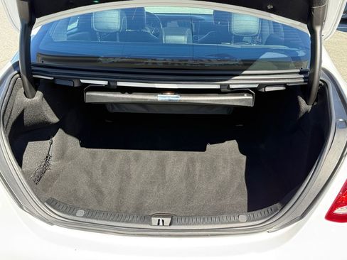 Used 2017 Mercedes-Benz E 300 E 300 image 26