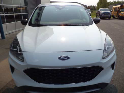 Used 2022 Ford Escape SE w/ Cold Weather Package image 10