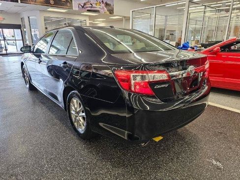 Used 2013 Toyota Camry XLE FWD image 7
