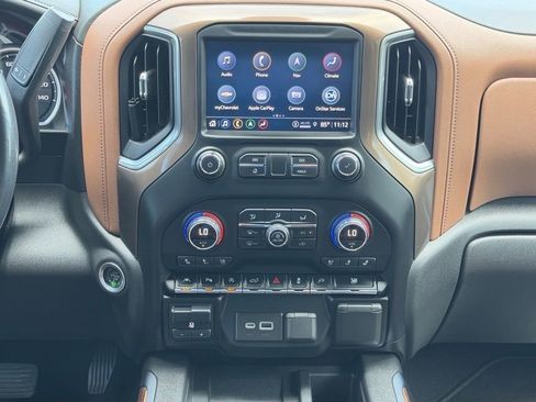 Used 2021 Chevrolet Silverado 1500 High Country w/ Technology Package AWD/4WD image 17