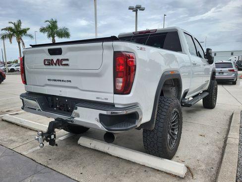 Used 2024 GMC Sierra 2500 SLE w/ SLE Value Package; AWD/4WD image 3