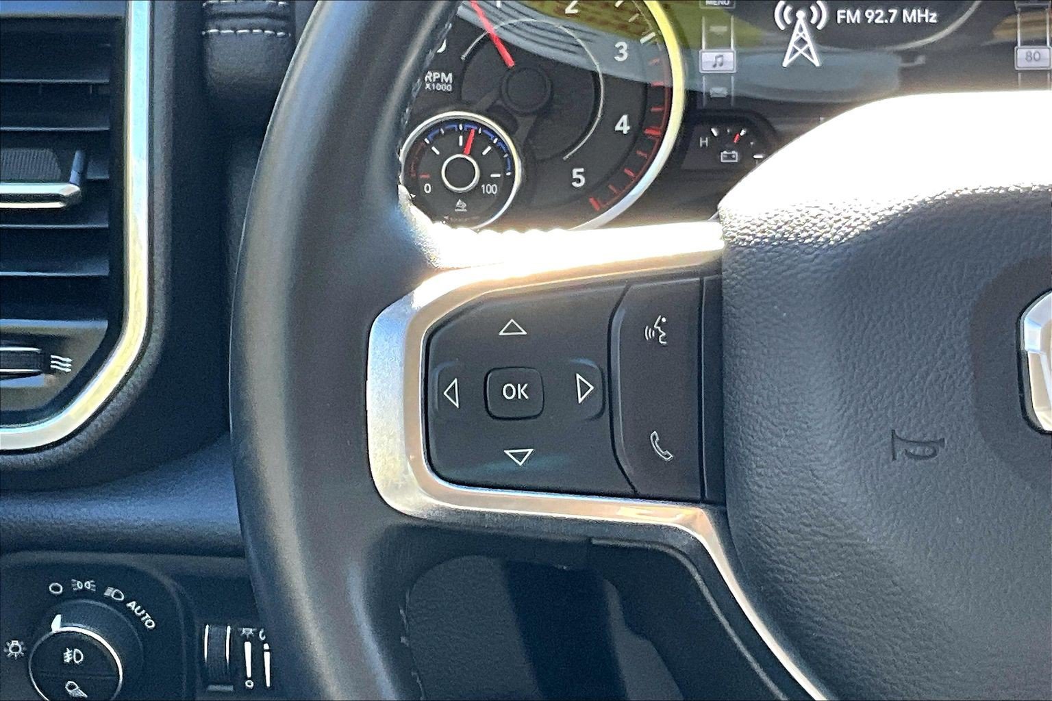 Used 2023 RAM 3500 Laramie AWD/4WD image 22