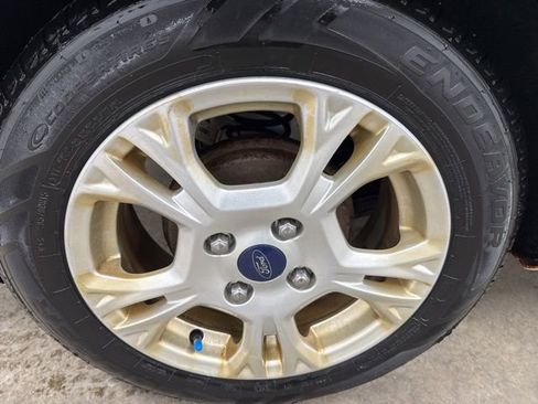 Used 2016 Ford Fiesta SE image 11