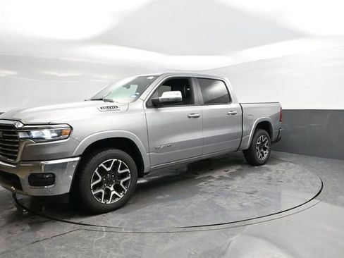 Used 2025 RAM 1500 Laramie image 5
