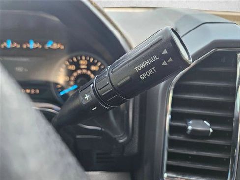 Used 2016 Ford F150 XLT w/ Equipment Group 302A Luxury RWD image 11
