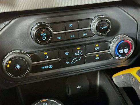 Used 2022 Ford Bronco Badlands AWD/4WD image 17