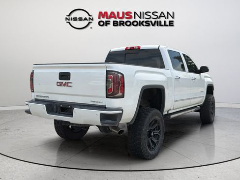 Used 2017 GMC Sierra 1500 Denali w/ Denali Ultimate Package AWD/4WD image 10