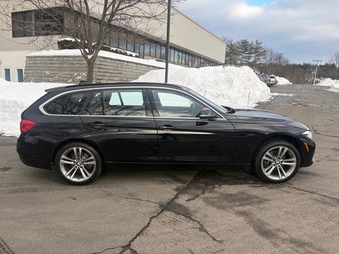 Used 2019 BMW 330i xDrive Wagon w/ Convenience Package image 4