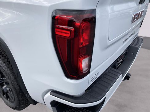 New 2026 GMC Sierra 1500 Elevation w/ X31 Off-Road Package image 32