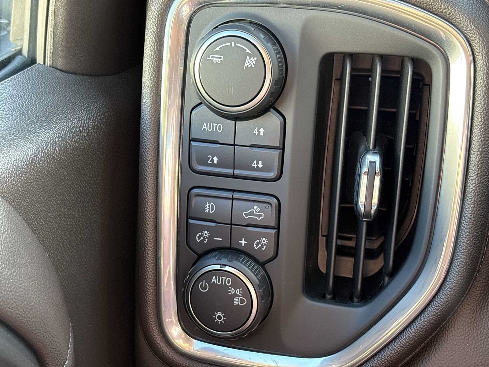 Used 2019 Chevrolet Silverado 1500 RST w/ All-Star Edition AWD/4WD image 33