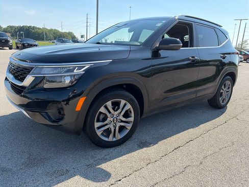 Used 2021 Kia Seltos S FWD image 3