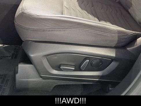 Used 2020 Ford Explorer XLT w/ Comfort Package image 14