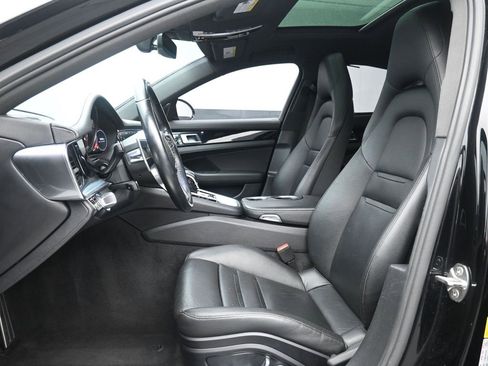 Used 2018 Porsche Panamera 4S image 10