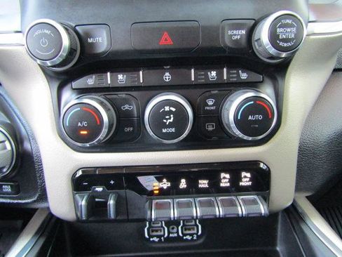 Used 2020 RAM 1500 Laramie image 22