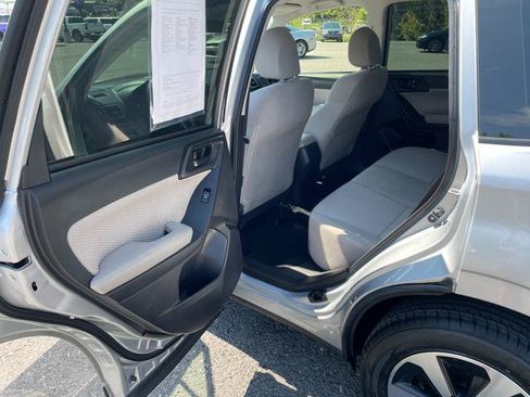 Used 2017 Subaru Forester 2.5i w/ Alloy Wheel Package AWD/4WD image 21