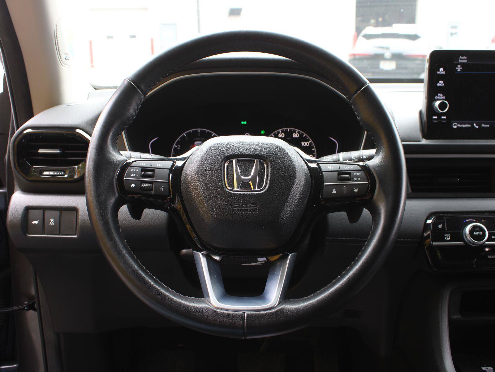 Certified 2024 Honda Pilot Touring image 11