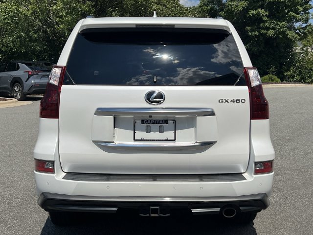 Used 2021 Lexus GX 460 Luxury w/ Sport Design Package AWD/4WD image 12