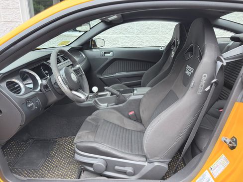 Used 2013 Ford Mustang Boss 302 w/ Boss 302 Accessory Pkg RWD image 11