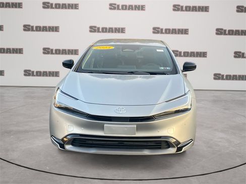 Used 2023 Toyota Prius XLE image 8