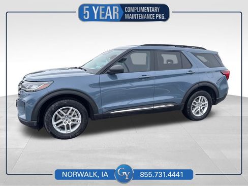 Used 2025 Ford Explorer Active image 1
