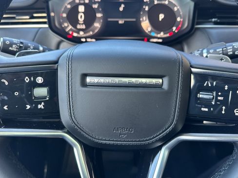 Used 2024 Land Rover Range Rover Sport SE image 25