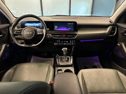 Used 2024 Kia Seltos SX AWD/4WD image 9