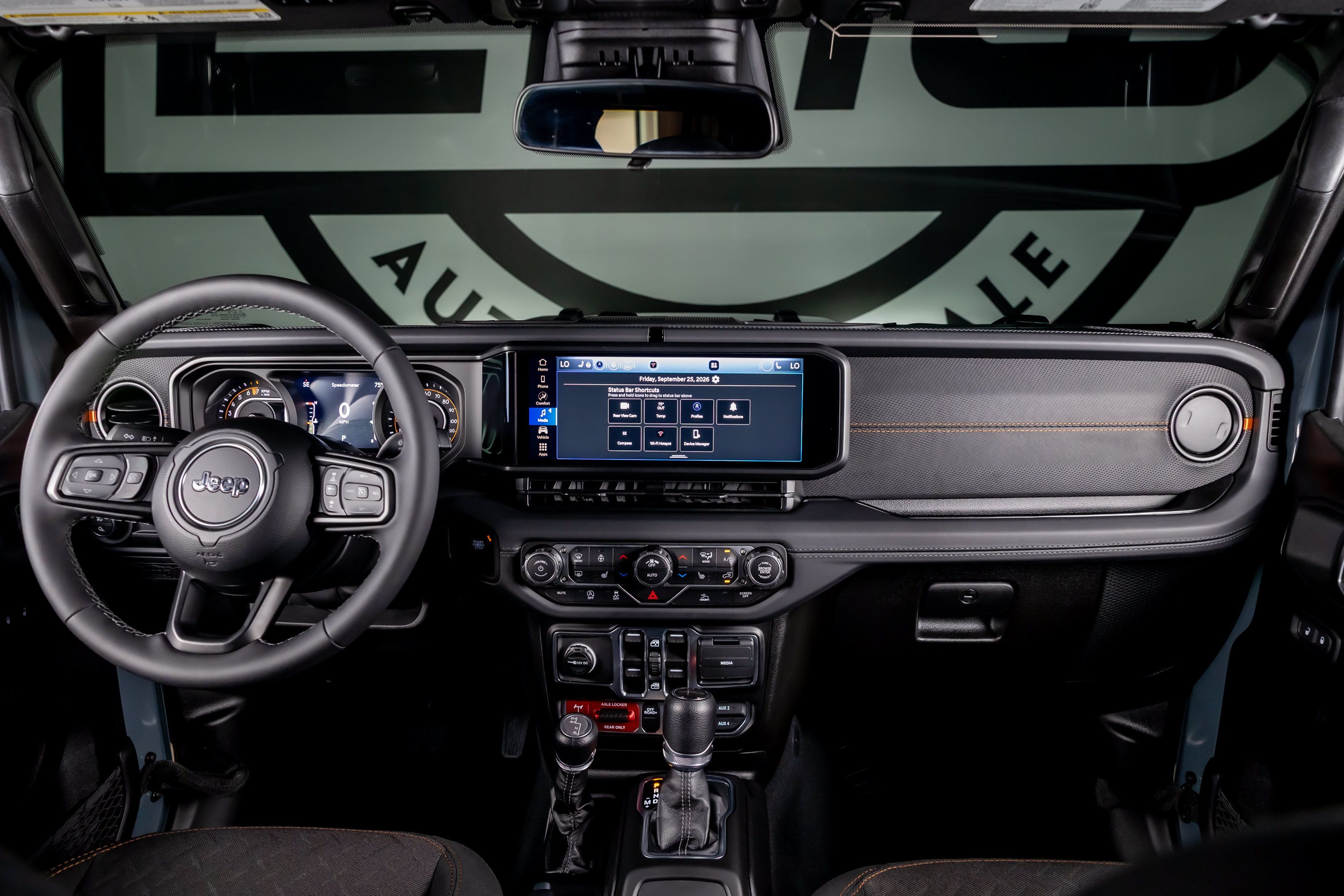 Used 2026 Jeep Gladiator Mojave AWD/4WD image 3