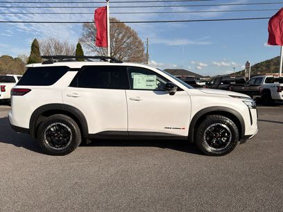 New 2026 Nissan Pathfinder SV