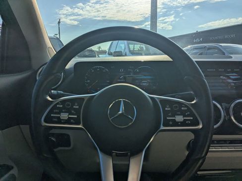 Used 2023 Mercedes-Benz GLA 250 4MATIC image 21