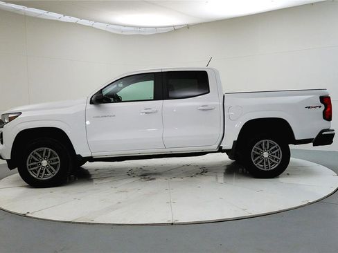 Used 2023 Chevrolet Colorado LT image 4