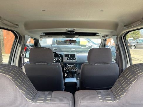 Used 2001 Nissan Xterra SE image 52