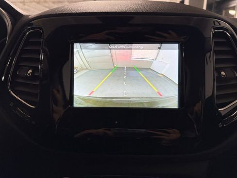 Used 2019 Jeep Compass Altitude image 13