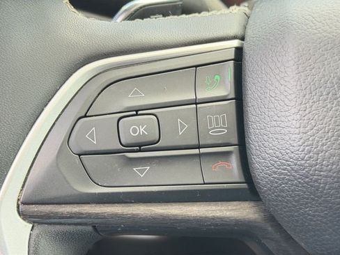 Certified 2023 Jeep Grand Cherokee Limited AWD/4WD image 20