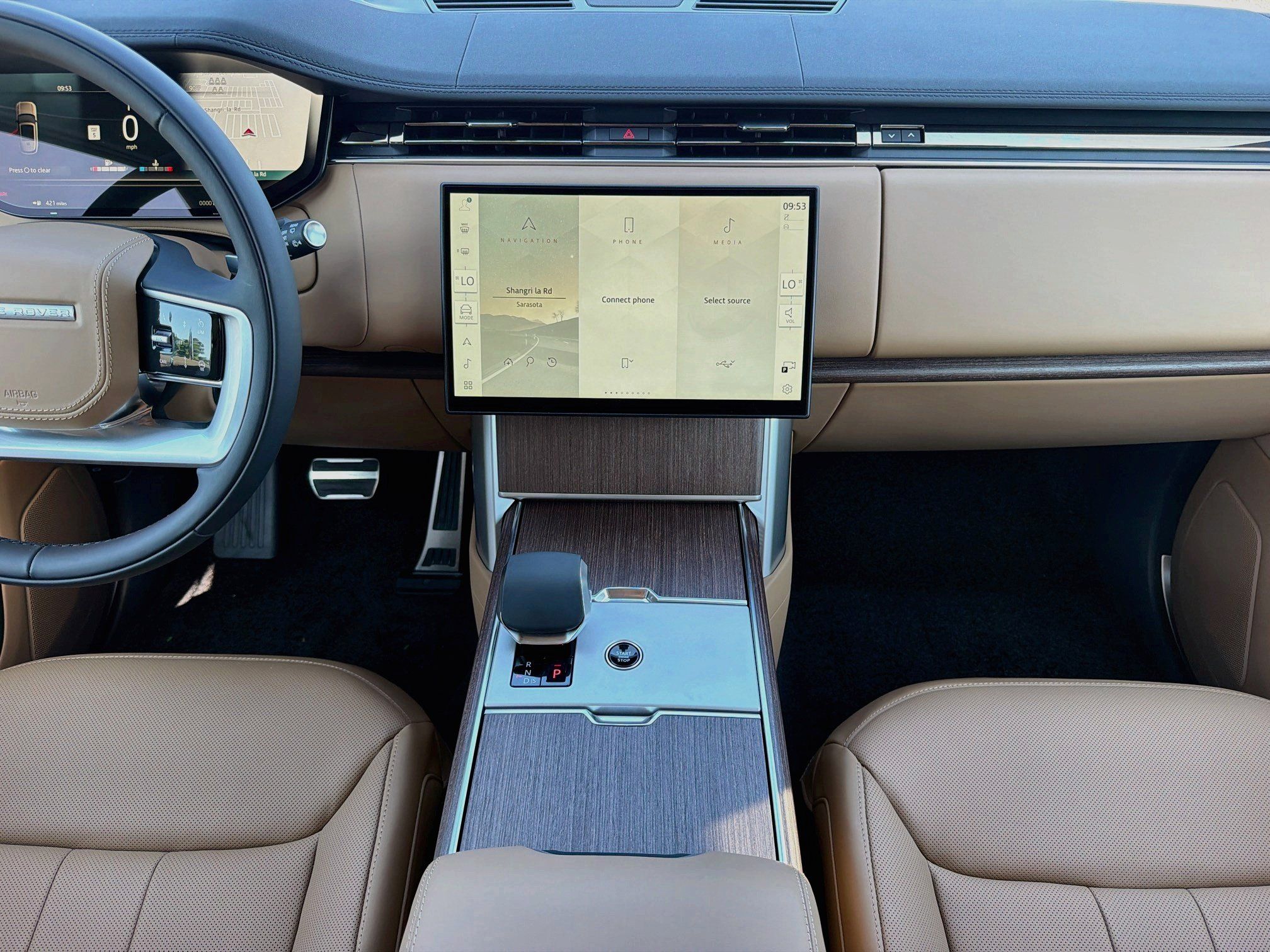 New 2026 Land Rover Range Rover Long Wheelbase SE AWD/4WD image 20