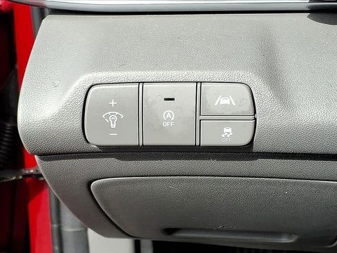 Certified 2023 Hyundai Elantra SE FWD image 12