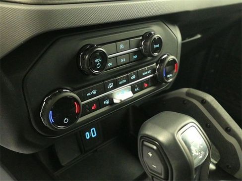 Certified 2024 Ford Bronco Big Bend image 17