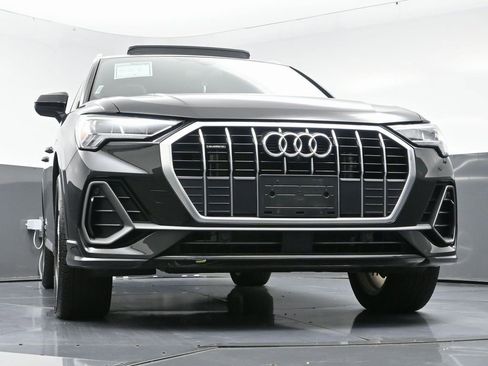 Used 2022 Audi Q3 2.0T Premium Plus w/ Premium Plus Package image 53