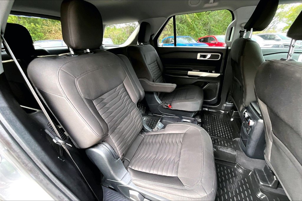 Used 2021 Ford Explorer XLT RWD image 37