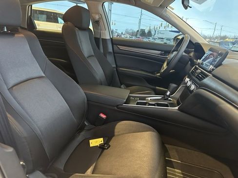 Used 2018 Honda Accord LX image 11