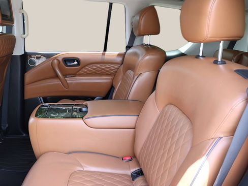 Used 2019 INFINITI QX80 Luxe w/ 22" Wheel Package RWD image 16