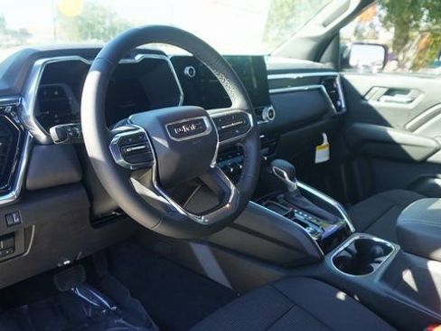 New 2025 GMC Canyon Elevation w/ Convenience Package image 18