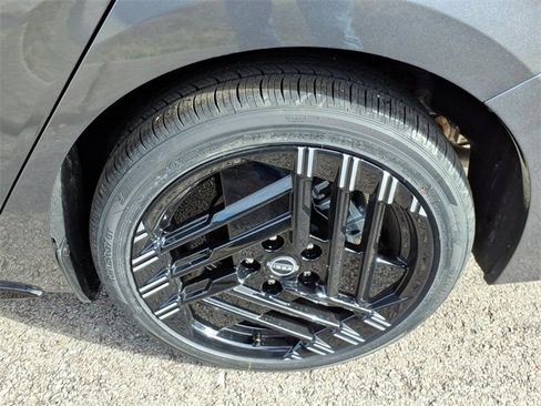 New 2026 Nissan Sentra SR image 4