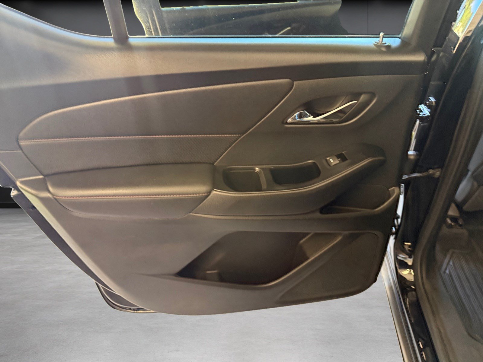 Used 2023 Chevrolet Traverse RS AWD/4WD image 20