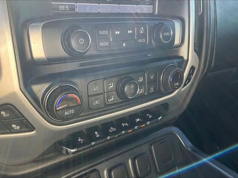 Used 2017 GMC Sierra 1500 SLT image 34