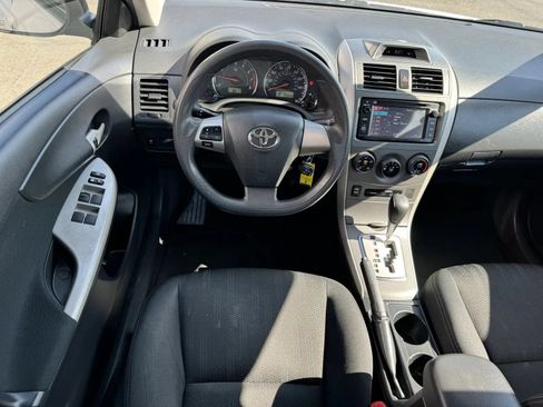 Used 2013 Toyota Corolla S FWD image 9