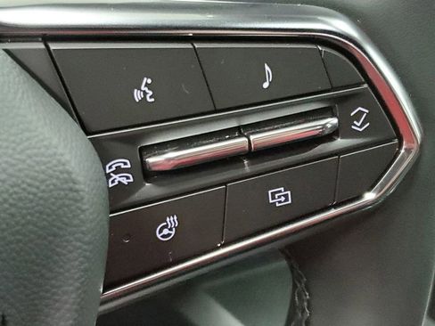 Used 2026 Chevrolet Equinox LT image 30