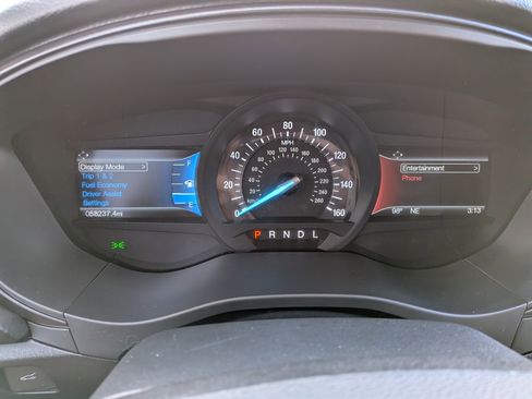 Used 2018 Ford Fusion SE w/ Equipment Group 201A image 28