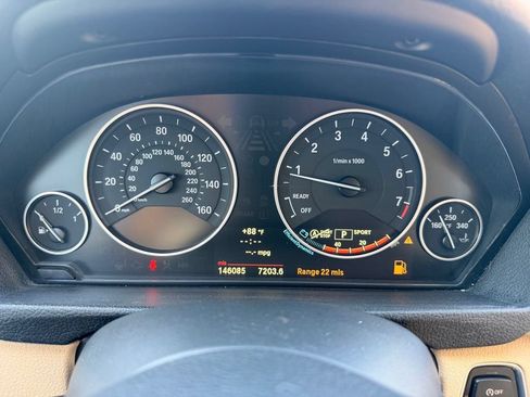 Used 2013 BMW 328i xDrive Sedan AWD/4WD image 15