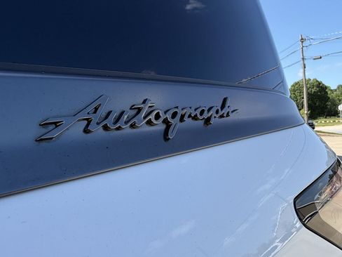 Used 2025 INFINITI QX80 Autograph w/ Autograph Exterior Package AWD/4WD image 9